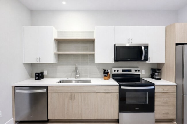 Photo - 4624 Douglas St Unit ID1464877P