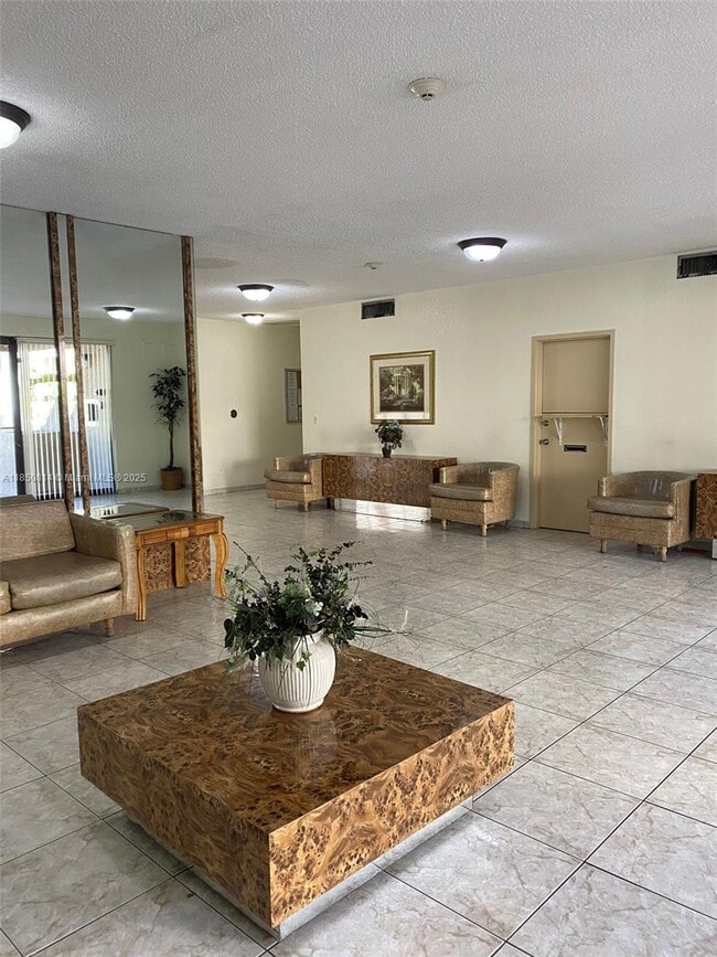 Photo - 16751 NE 9th Ave Unidad 612