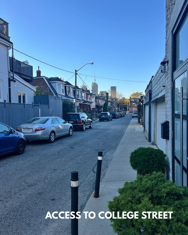 Photo - 18 Macklem Av