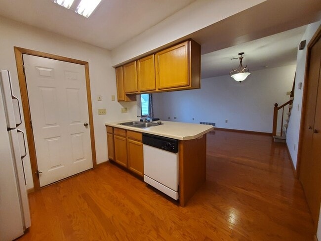 Photo - Meadowbrook Townhomes