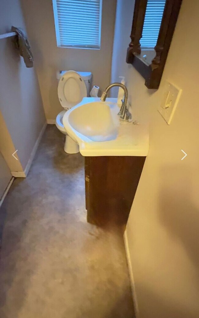 Photo - 283 W Main St Unit 3