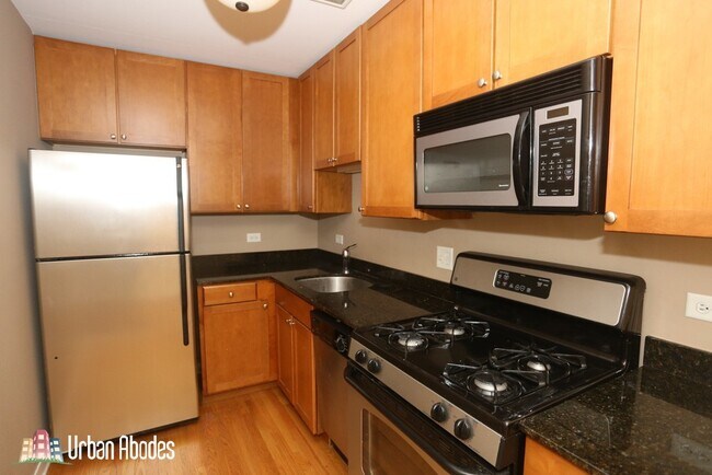 Photo - 637 W Wrightwood Ave Unit A06C