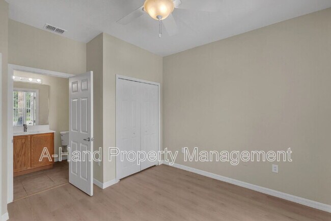 Photo - 1413 Retreat Cir