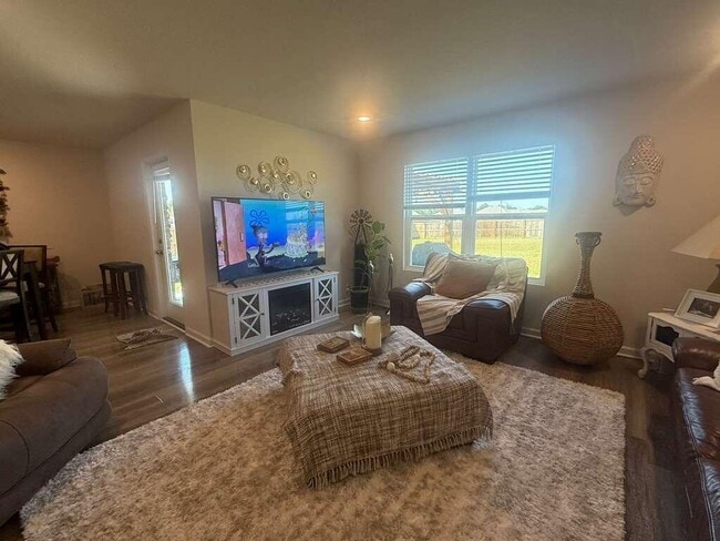 Photo - 5509 Silverbell Dr