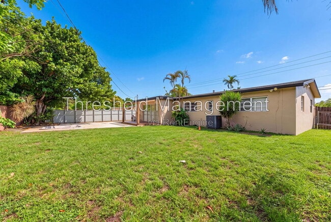 Photo - 19632 NE 12th Pl