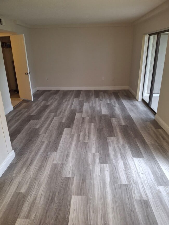 Photo - 3222 Coral Lake Ln