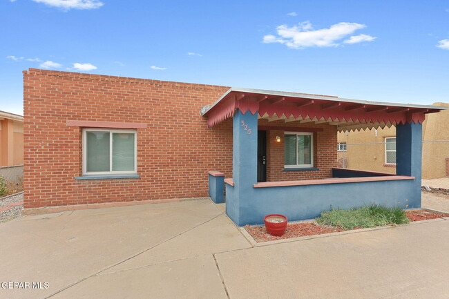 Photo - 325 Vista Hill Dr