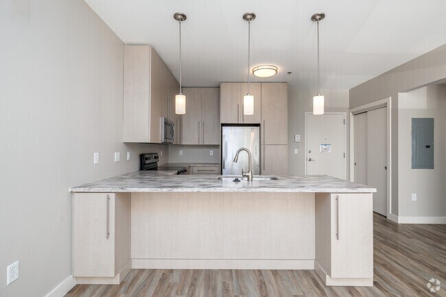 1BR, 1BA - 938SF - Dining Area