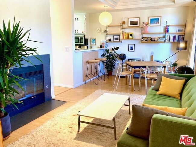 Photo - 2500 Abbot Kinney Blvd