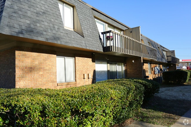 Camelot Apartments
