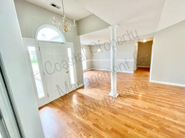 Photo - 304 Sherrybrook Dr