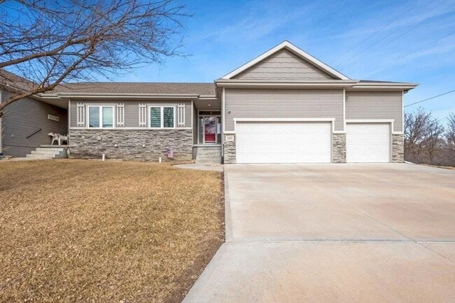 Photo - Waterfront Home in Buccaneer Bay with 3-Car Garage & Walkout Basement