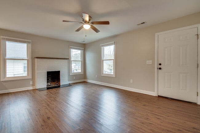 Photo - 517 Walnut St