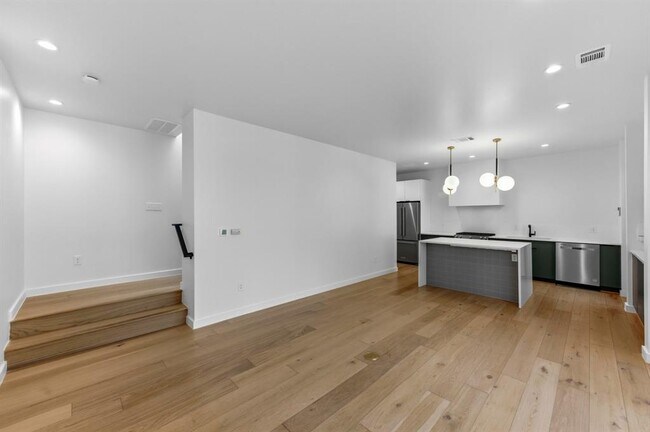 Photo - 5006 Gladeview Dr