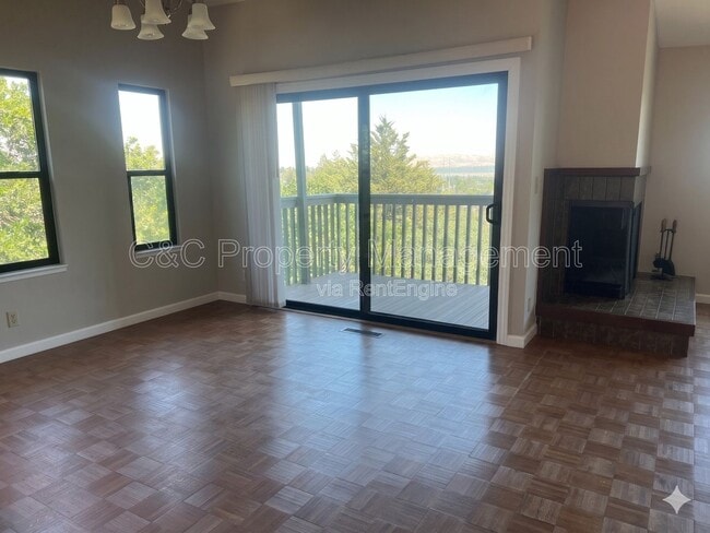 Photo - 1538 Ashwood Dr