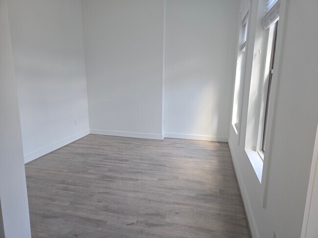 Bright Living room - 1339 14th St NW Unit 2