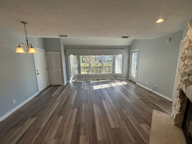 Photo - 1205 Tiffany Ln