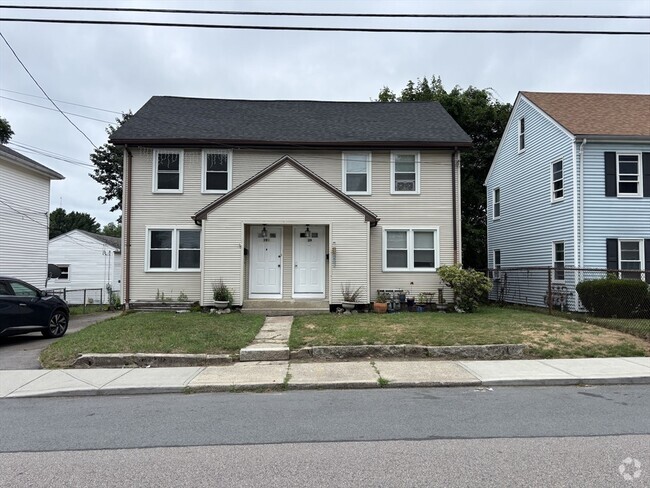 Building Photo - 39 1/2 E Street Ext Unit 39H Rental