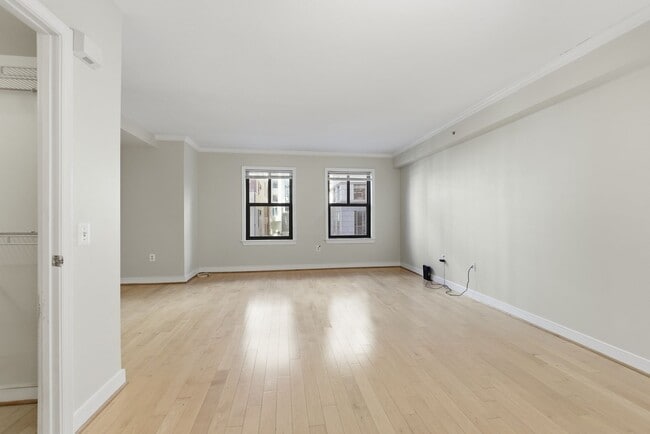 Photo - Lovely Studio Condo Unit in Penn Quarter!