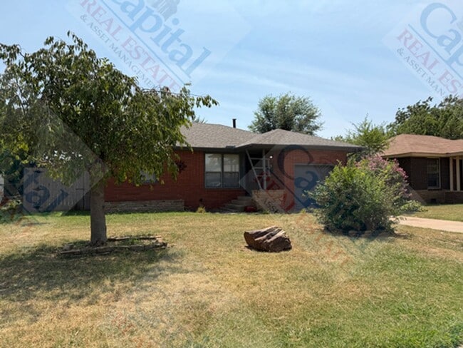 Building Photo - 256 E Key Blvd
