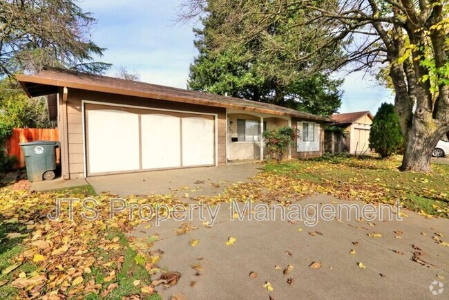 Building Photo - 10709 Ambassador Dr Rental