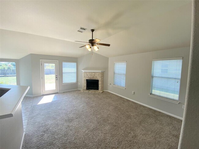 Photo - 16802 Gravesend Rd