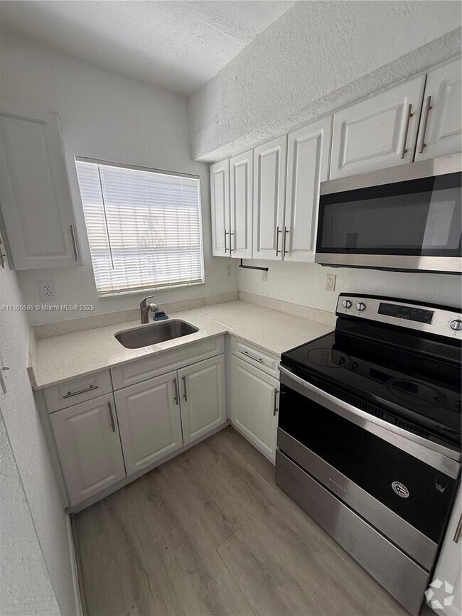 Building Photo - 8463 NW 4th Ct Rental