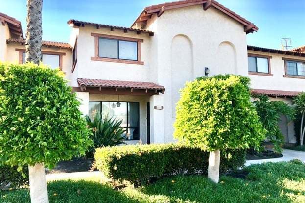 8211 Rosemead Blvd