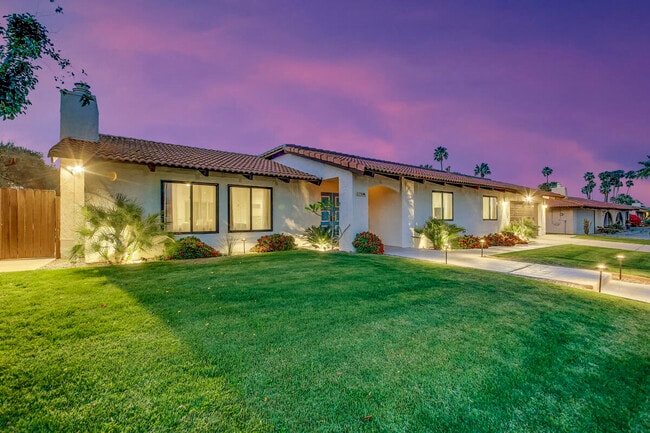 2230 Tamarisk Rd