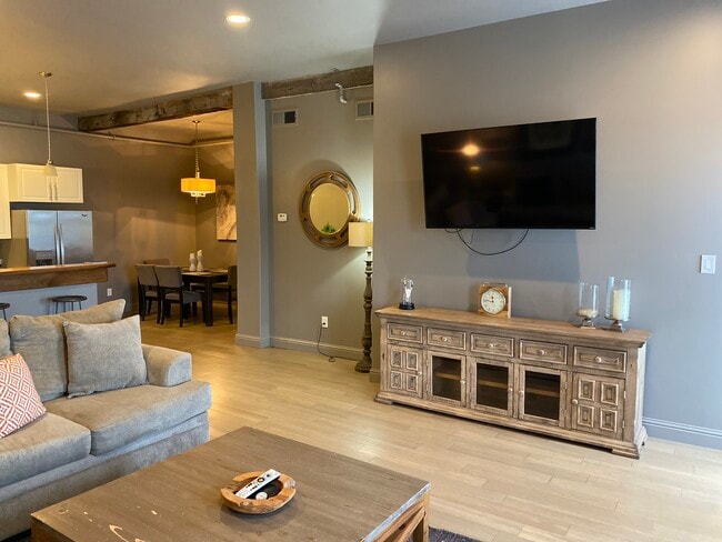 Photo - 1117 Washington St