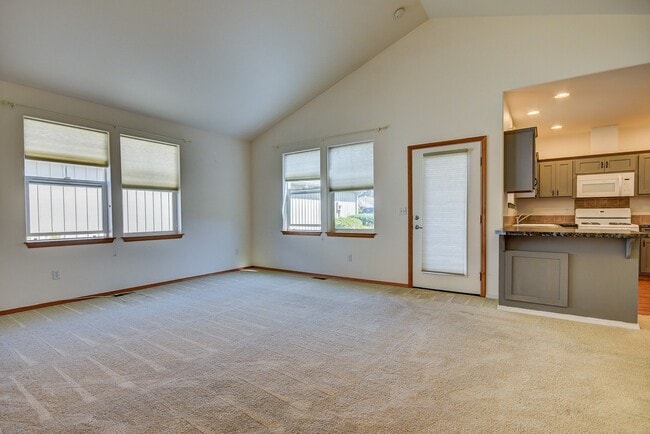 Photo - 2 Bed 2 Bath Single-Level Home (55 & over Community) Landscaping Included