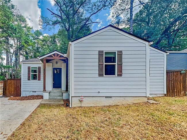 Photo - 671 Charlotte Pl NW Casa