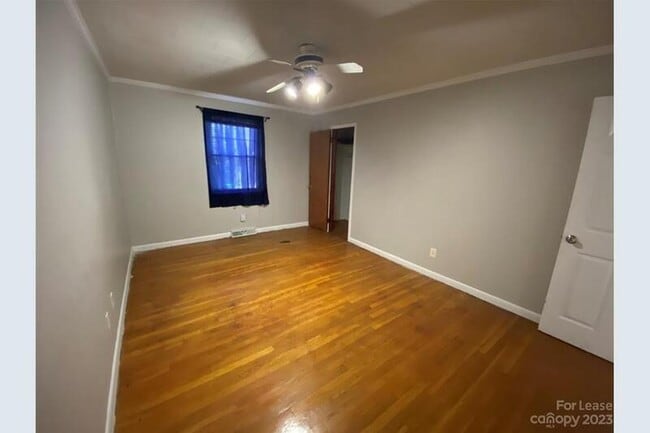 Building Photo - 49 Fenix Dr SW