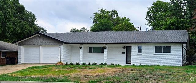 Building Photo - 5921 Trail Lake Dr Rental