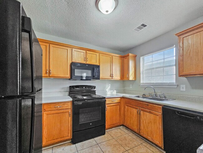 Photo - 3335 Waggoner Ln