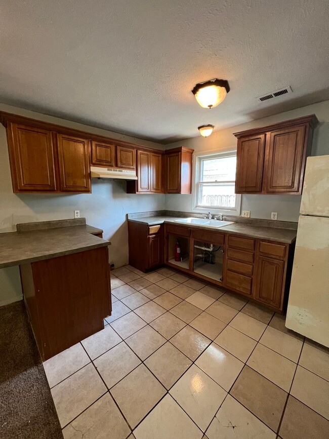 Photo - 705 Black Oak Unidad 705 W. Black Oak St. #2