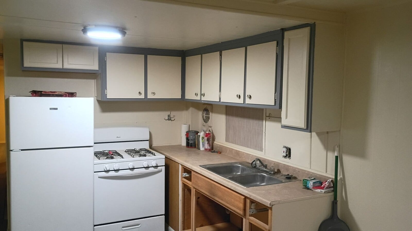 Photo - 3 bdr mobile home Unit 28