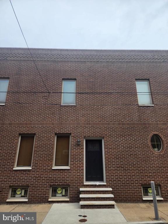 Building Photo - 1426 W Shunk St Rental