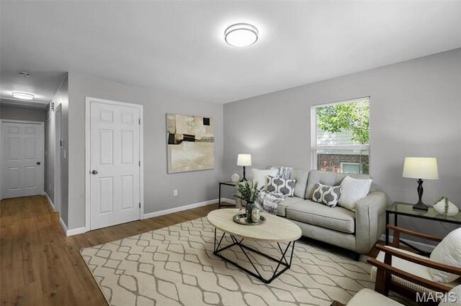 Photo - 905 Cornell Ave