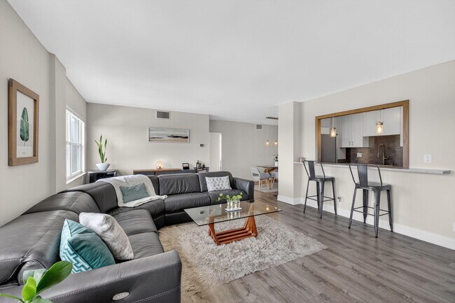 Photo - 2555 NE 11th St Unit 609