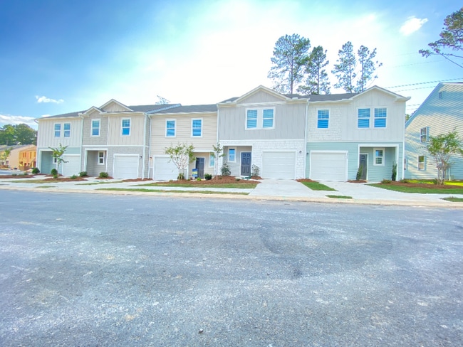 Building Photo - 1107 Union Pacific Wy Rental