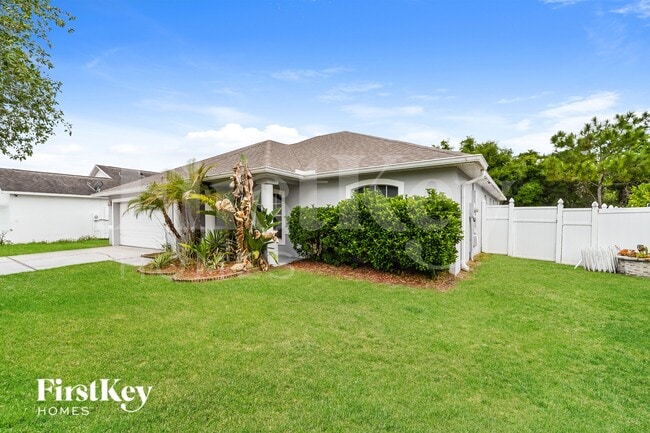 Photo - 4717 Huron Bay Cir