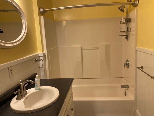 325 Spring St Unit 2