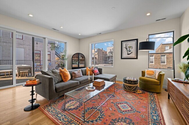 Photo - 2016 W Rice St