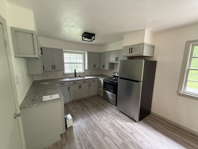Photo - 136 N Crown Point Dr