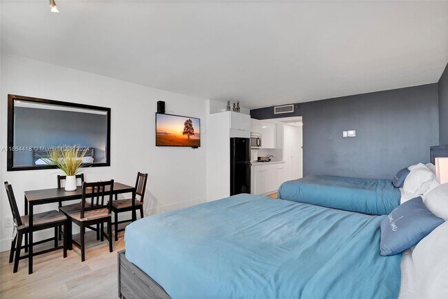 Photo - 19201 Collins Ave Unit 742