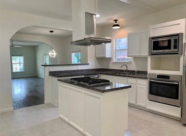 Photo - 1105 Erin St