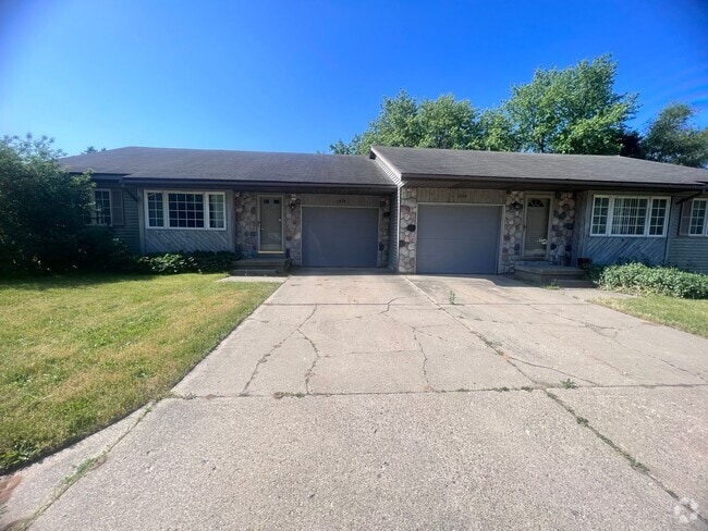 Building Photo - 1574 76th St SW Unit 1574 76th Street Rental