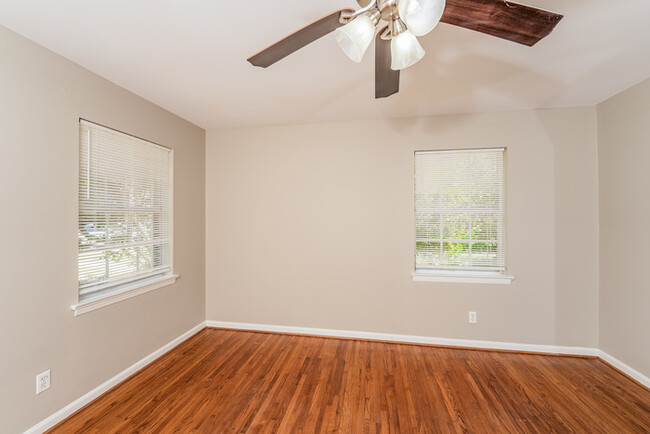 Photo - Charming 3 Bedroom Home