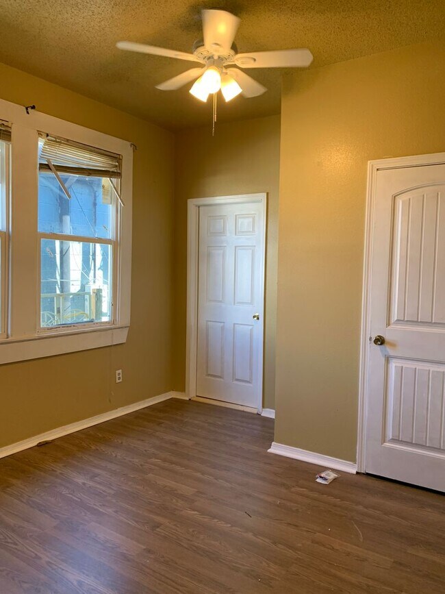 2042 N Rocheblave St Apartment Unit 2044 N. Rocheblave St. New